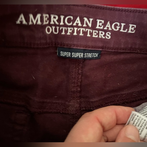 American Eagle, dark red shorts - Picture 2 of 3